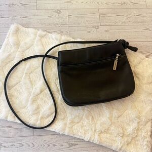 Giani Bernini Nappa Black Leather Front Zip Crossbody bag purse